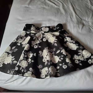Black and white floral mini skirt